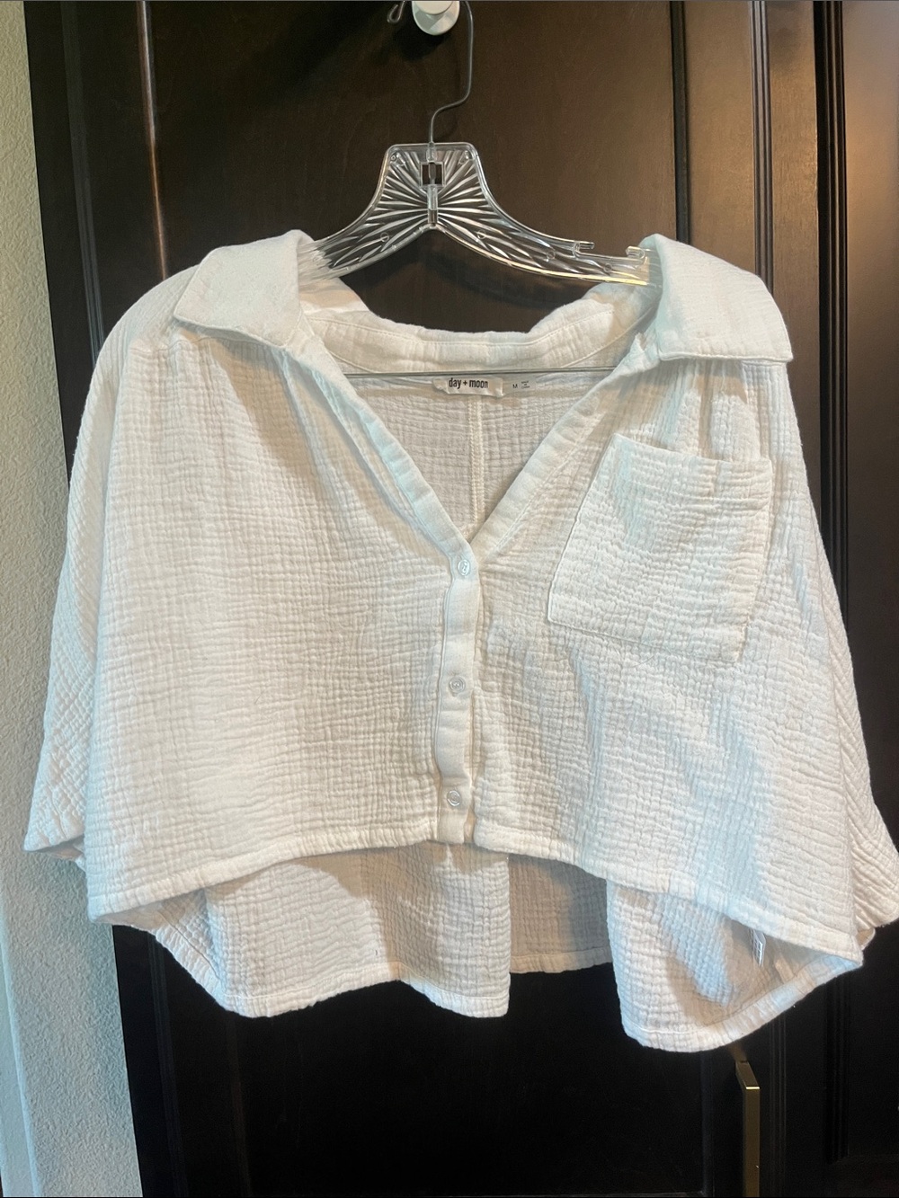 Women’s Cropped Gauze Button-Up top
